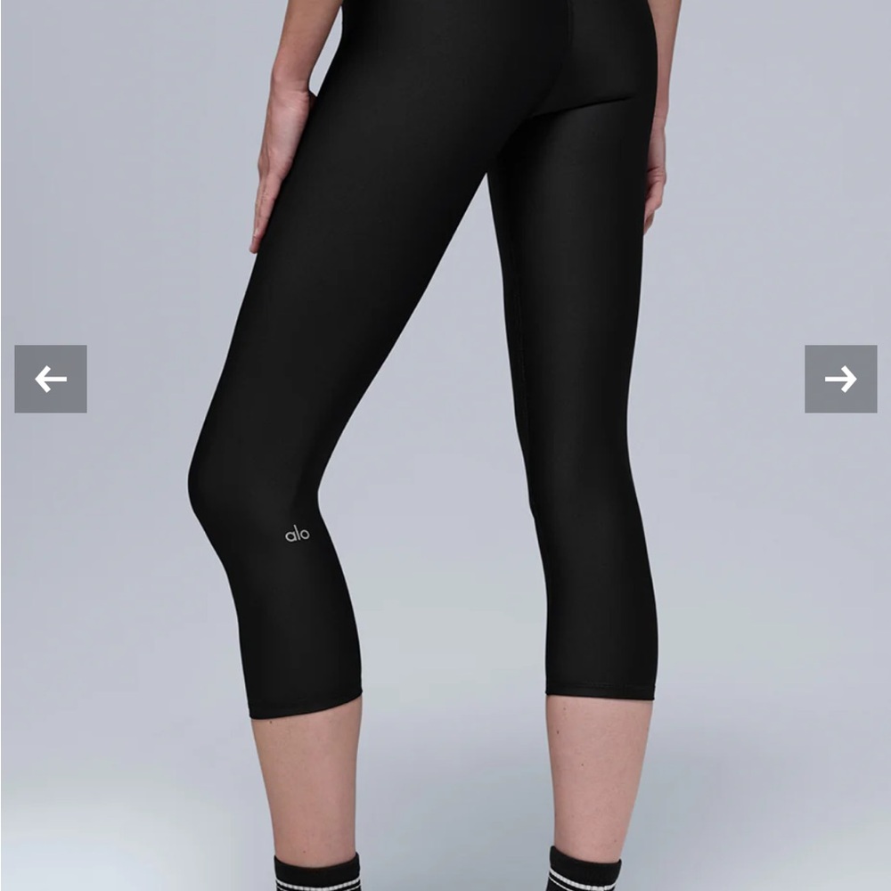 ALO Yoga Black High-Waist Airlift Capri